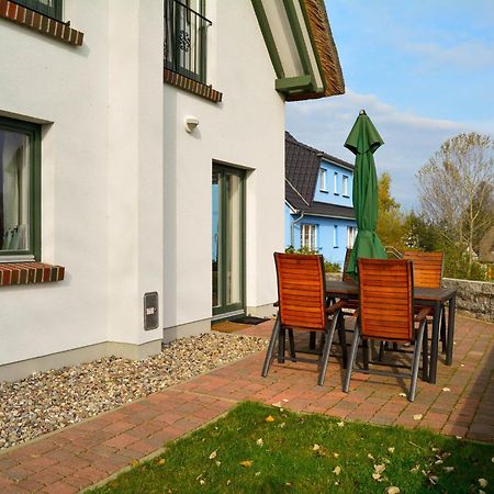 Reetdachhaus Im Fischerdorf Freest Esterno foto