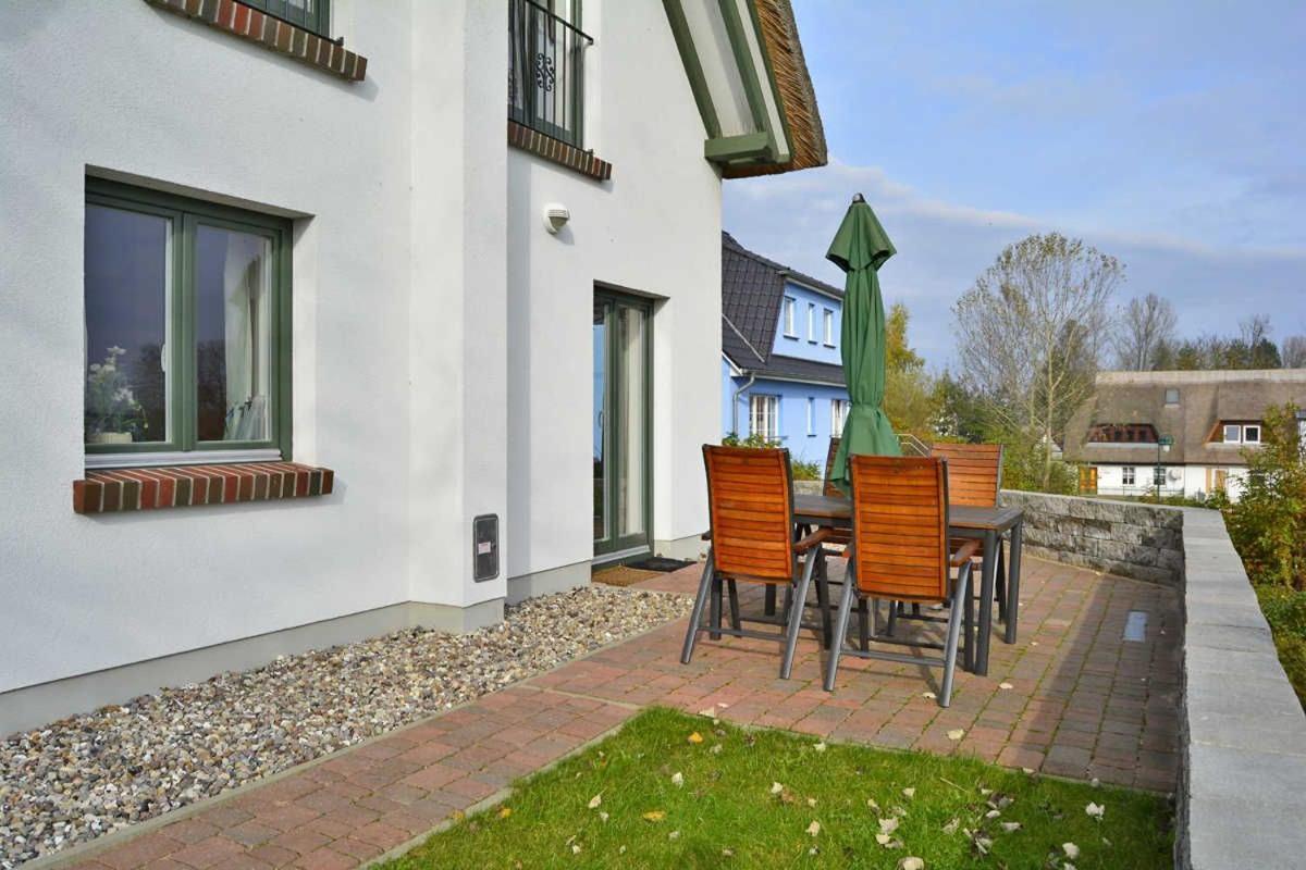 Reetdachhaus Im Fischerdorf Freest Esterno foto