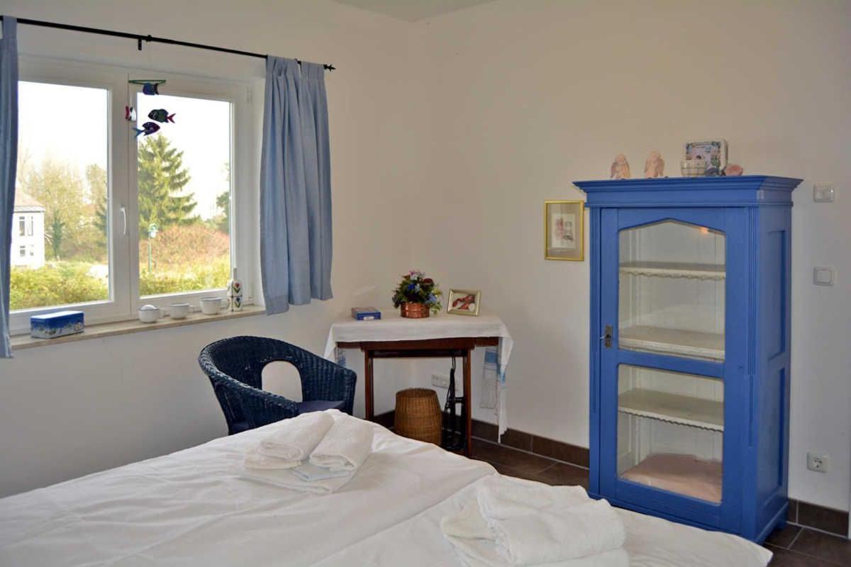Reetdachhaus Im Fischerdorf Freest Esterno foto